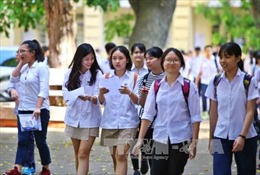 Hà Nội tăng học phí: Học sinh trường công ít ảnh hưởng
