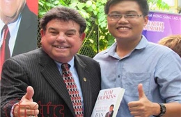 Giới trẻ TP Hồ Chí Minh háo hức gặp ‘Huyền thoại bán hàng số 1 của nước Mỹ’
