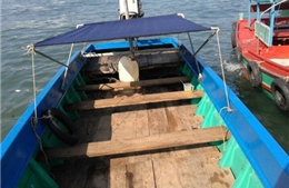 Bất an với những phương tiện tự chế chở khách trên biển Phú Quốc 