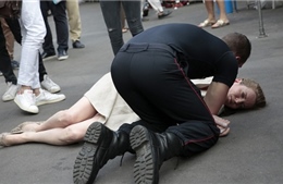 Thị trưởng Pháp tung đòn hạ gục nữ cựu Bộ trưởng