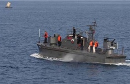 Hàn Quốc giải cứu tàu Triều Tiên chở 8 thuyền viên