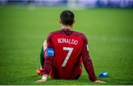 Ronaldo bất lực nhìn Chile vào Chung kết Confederations Cup