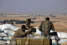 Phiến quân cáo buộc quân đội Syria tấn công bằng khí Clo 