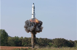 Triều Tiên xác nhận vừa thử thành công quả ICBM đầu tiên