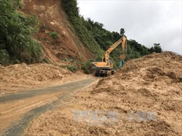 Lai Châu: Nhiều tuyến đường huyết mạch bị sạt lở do mưa lũ