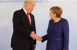 Tổng thống Trump và Thủ tướng Merkel cuối cùng đã bắt tay nhau