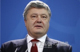 Tổng thống Ukraine đề nghị ngừng bắn lập tức tại Donbass 