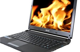 Làm gì khi laptop bị nóng rực, tự động tắt máy? 