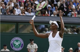 ‘Lão bà&#39; Venus áp sát cột mốc mới trong lịch sử quần vợt thế giới