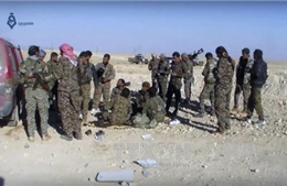 Lực lượng được Mỹ ủng hộ vấp phải sự kháng cự dữ dội của IS tại Raqqa