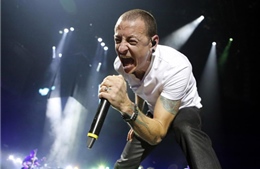 Giọng ca chính nhóm nhạc Linkin Park treo cổ tự vẫn