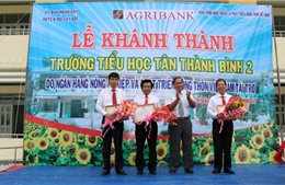 Agribank Bến Tre tài trợ trường Tiểu Học Tân Thành Bình 2
