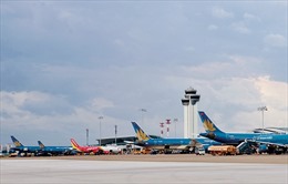 Giải quyết tình trạng chậm giờ, hủy chuyến tại sân bay Tân Sơn Nhất 