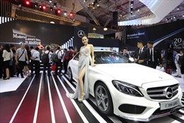 Mercedes-Benz giới thiệu C-Class mới tại Triển lãm Ô tô Việt Nam 2017