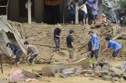 Tìm kiếm 13 người mất tích do lũ ống tại Yên Bái 