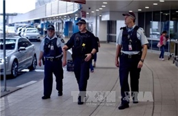Australia buộc tội 2 nghi can liên quan âm mưu tấn công máy bay chở khách 