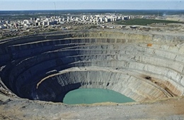Vẫn còn người mất tích trong vụ lụt mỏ khai thác kim cương ở Nga 