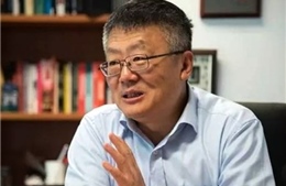 Giáo sư gốc Trung Quốc nổi tiếng và vợ bị trục xuất vĩnh viễn khỏi Singapore