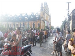 Nhà thờ trăm năm tuổi tại Nam Định bị thiêu rụi trong đêm