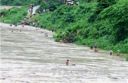 Lâm Đồng: Nước đầu nguồn cuốn phăng một phụ nữ xuống suối mất tích