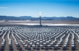 Australia xây dựng nhà máy điện Mặt Trời lớn nhất thế giới