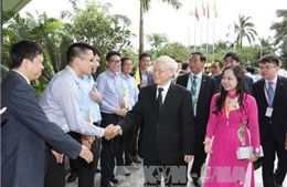 Tổng Bí thư Nguyễn Phú Trọng thăm Đại sứ quán Việt Nam tại Myanmar 