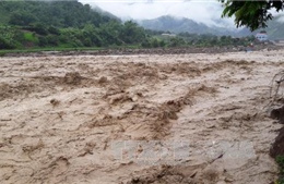 Lào Cai: Lũ quét bất ngờ đổ về nhiều tuyến suối ở Bát Xát 