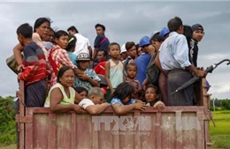 Người dân Myanmar sơ tán do giao tranh tại bang Rakhine 