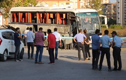 Thổ Nhĩ Kỳ: Nổ bom nhằm vào xe buýt chở quản giáo tại thành phố Izmir