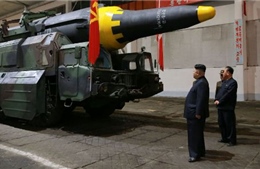 Thử tên lửa và hạt nhân, Bình Nhưỡng muốn bắn tín hiệu gì tới các nước láng giềng? 
