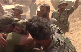 Phá tan sức kháng cự của IS, quân đội Syria tiến vào thành trì Deir ez-Zor 
