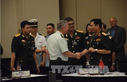 Tổng Tham mưu trưởng QĐND Việt Nam gặp gỡ một số đoàn dự CHOD-20