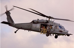 Đài Nga: Trực thăng Mỹ bí mật sơ tán 20 chỉ huy IS khỏi Deir ez-Zor