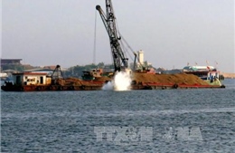 Phú Yên nạo vét thông luồng vào cảng cá Đông Tác 