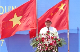 Phó Thủ tướng Trương Hòa Bình trả lời phỏng vấn nhân dịp thăm KTT dân tộc Choang Quảng Tây 