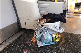 Nổ tại ga tàu điện ngầm London, hành khách giẫm đạp nhau bỏ chạy
