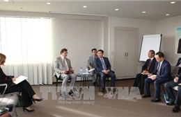 Phó Thủ tướng Vương Đình Huệ làm việc với các nhà lãnh đạo Liên minh châu Âu 