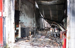 TP Hồ Chí Minh: Cháy lớn tại tiệm bán sơn, một người tử vong 