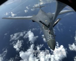 Máy bay ném bom Mỹ tuần tra gần bờ biển Triều Tiên 