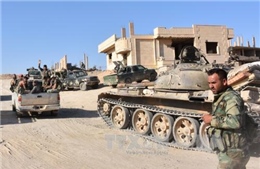 Quân đội chính phủ Syria giành lại hàng chục thị trấn từ tay IS 