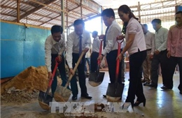 Hội người gốc Việt tại Campuchia xây trường học cho con em Việt kiều ở vùng xa 