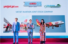 Vietjet đoạt giải &#39;Hãng hàng không tiên phong&#39; tại The Guide Awards 2017