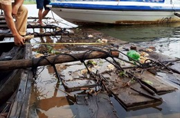  Phát hiện, thu giữ hàng chục phách gỗ lậu trên sông Thu Bồn 