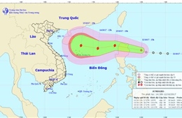 Áp thấp nhiệt đới liên tục tăng cấp và chuyển hướng phức tạp