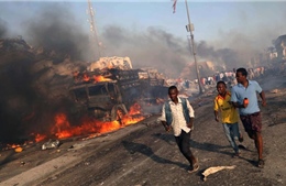 Hình ảnh đau thương trong vụ đánh bom khiến 300 người thiệt mạng tại Somalia