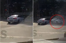 Xem video &#39;ô tô ma&#39; thình lình xuất hiện gây tai nạn giữa đường
