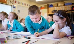 Chính phủ Anh kêu gọi các trường phổ thông chú trọng các môn toán, khoa học 