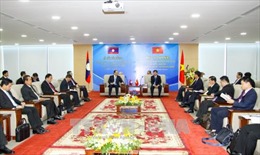 Phó Thủ tướng Lào Sonexay Siphandone thăm và làm việc tại Bình Dương