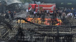 Nổ nhà máy sản xuất pháo hoa Indonesia, 27 người chết