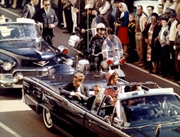 Hình ảnh về ngày định mệnh của cố Tổng thống Mỹ Kennedy